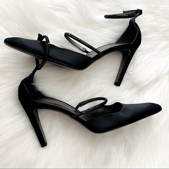 NWT Giorgio Armani Satin Ankle Strap Heels - Picture 2 of 8